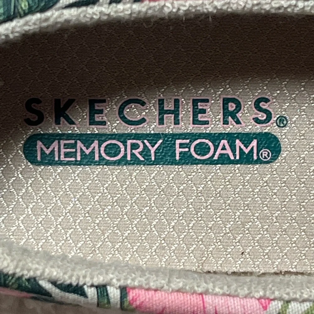 NWOT-Skechers Street Poppy- Tropic'Gal Floral Sneakers - Picture 7 of 8